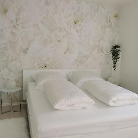 Ferienwohnung Edelweiss รูสท์ ภายนอก รูปภาพ
